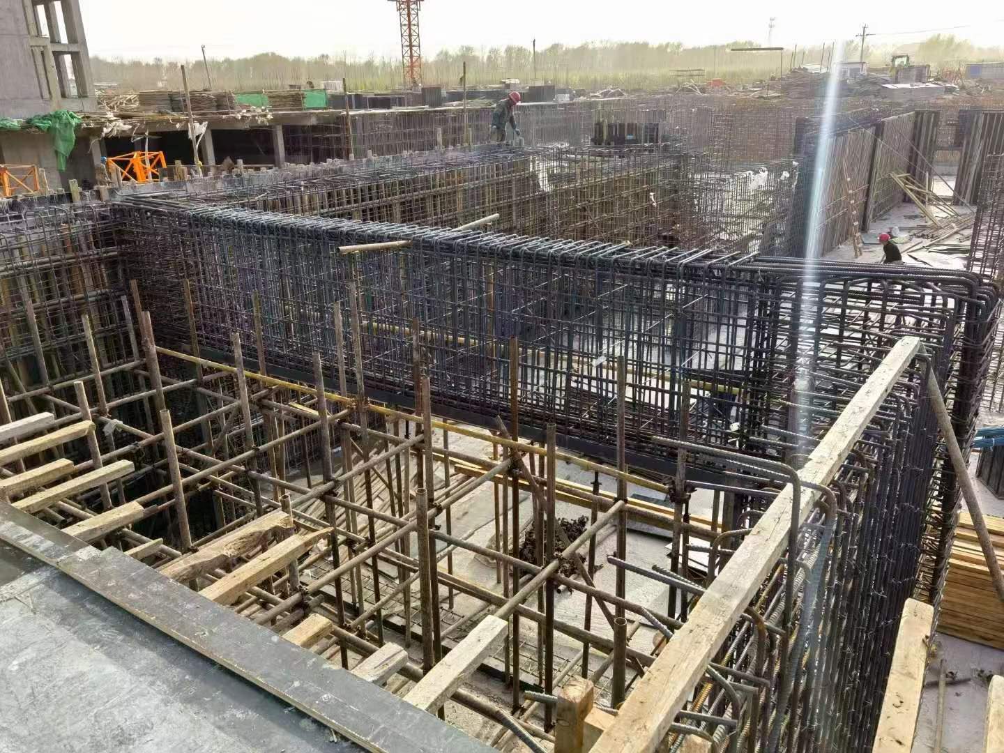 固安建筑基础筏板施工时混凝土有哪些常见问题?